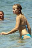 bikini - Kristen Bell - Bikini Candids - Hawaii - 18 giu 09 Th_07649_Kristen_Bell_in_a_Bikini_5_122_422lo