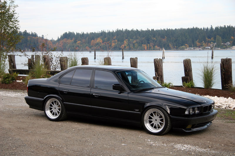 Postez ici vos photos de E34 et autres M5-e34..-bd070e