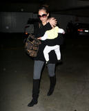 Photos candids - Page 17 Th_40532_jessica_alba_2098_122_596lo