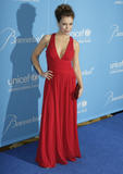 Alyssa Milano - Page 3 Th_44248_celebrity-paradise.com_Alyssa_Milano_Unicef_Ball_0028_123_41lo