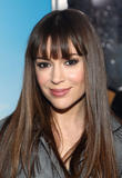 Alyssa Milano Th_02337_pz7dhfqilsalyssamilanoyesmanpremiereinladec1717_122_137lo