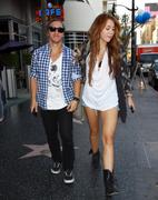 Miley Cyrus Resimleri - Sayfa 20 Th_92065_ffmolimpusmileycyrus4_122_529lo