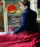 Robert Pattinson - Page 8 Th_15852_companion_011_122_491lo