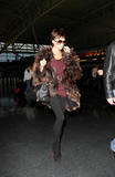 Victoria leaving NY and arriving in LA (feb 18th) Th_78952_celeb-city.org_Victoria_Beckham_arriving_JFK013_122_526lo