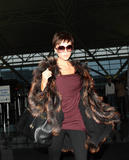 Victoria leaving NY and arriving in LA (feb 18th) Th_79021_celeb-city.org_Victoria_Beckham_arriving_JFK015_122_61lo