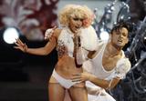 Lady Gaga - Sanguigna!! MTV Video Music Awards, 13set09 Th_44282_Gaga_011_122_527lo