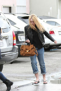 Dakota Fanning - MQ x18 Th_826741827_DAKOTA_FANNING_3_8_2013_01_122_543lo