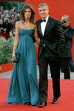 Elisabetta Canalis - 'The Man Who Stare at goats'  Red Carpet, Venezia, 08set09adds hq Th_68471_Elisabetta_Canalis_The_Men_Who_Stare_At_Goats_premiere_66th_Venice_FF_080909_016_122_363lo