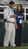 Alyssa Milano - Page 3 Th_28223_Preppie_-_Alyssa_Milano_at_the_World_Football_Challenge_soccer_match_between_Chelsea_and_Inter_Milan_at_the_Rose_Bowl_-_July_21_2009_7283_122_435lo