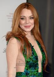  Lindsay Lohan - Gabrielle's Gala *upskirt* candids in Londo Th_817409730_lohan3_122_176lo