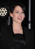 Kristen Stewart - Page 3 Th_09209_kris-twilight-event-06_122_215lo