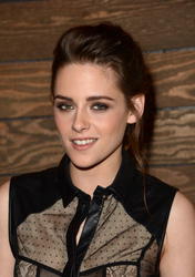 Kristen Stewart Th_855014499_kristen_05_122_519lo