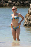 Scarlett Johansson - Page 4 Th_50735_Scarlett_Johansson_-_Jamaica_-_11_april_2006_deepatseapictures.blogspot.com_523_122_140lo