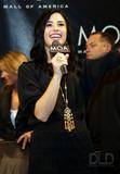 Demi Lovato: Demi, The Goofball & MOA Autograph Signing Photos Th_10689_Signing_At_The_Mall_Of_America_-_Bloomington8_Minnesota017_122_180lo