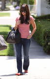 Jennifer Love Hewitt - Page 4 Th_98940_Preppie_Jennifer_Love_Hewitt_out_and_about_20_122_8lo