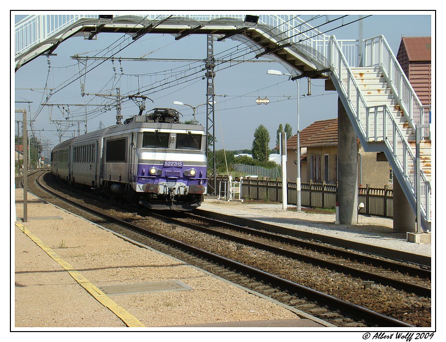 Des trains, une passerelle Srd20080910-019-c2cf5c