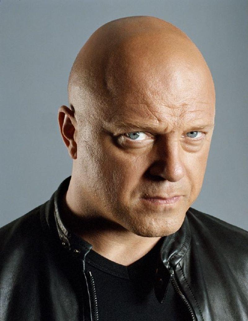   [AVENTURA INICIAL] "Principes y Truhanes " [Ciudad Catedral, 15 de noviembre - 897 d.g.] Michael-chiklis-the-shield-460086840