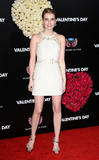 Emma Roberts Th_19000_Emma_Roberts_5_3Valentine8s_Day6_Premiere_in_Los_Angeles_-_February_87_2010_-_52_122_182lo