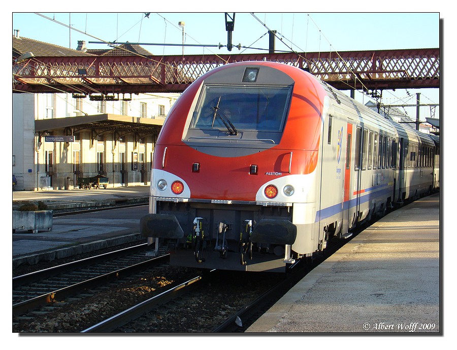 Les trains rouges Css090208-022-1659581