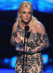 Britney Spears - 40th Annual People's Choice Awards in LA (0 Th_264512273_spears_pca_44_122_28lo