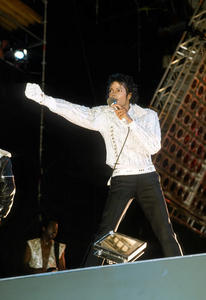 1984 VICTORY TOUR  Th_754387291_7030129981_df9c751acd_b_122_185lo