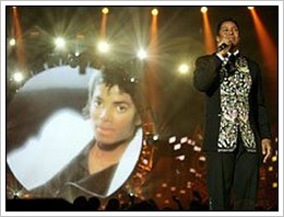 MOBO Awards 2009 : LaToya et Jermaine Jackson rendent hommage à Michael Jackson Jermaine-mobo-13a3b79