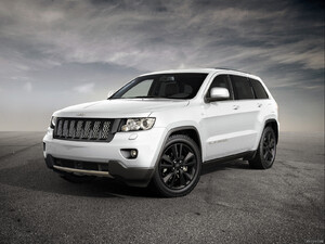 Efter sportsevent - Sombra - Page 3 2012_jeep_grand_cherokee_concept_13_1600x1200