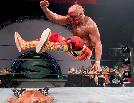 RESULTADOS FIGHT AGAINST YOUR FEARS DESDE LIMA, PERU HULK_HOGAN-LEG_DROP