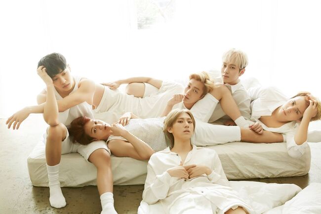  [Biografia]  BEAST/B2AST (BEAST is the B2ST) 650px-BEAST%E2%88%80%CE%94%E2%88%91-2