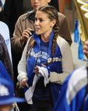 Alyssa Milano - Page 3 Th_19700_Preppie_-_Alyssa_Milano_at_Game_1_of_the_Dodgers_Vs._Phillies_-_October_15_2009_5_122_414lo