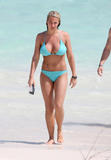 Gemma Atkinson - Bikini Candids - Luglio 2009 Th_05597_16spl116208_122_1121lo