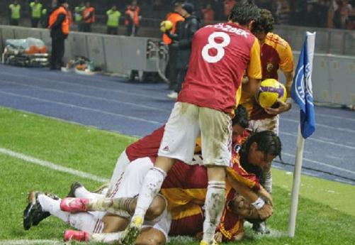 Galatasaray da büyük sevinç ! Gs-sev-20979_501