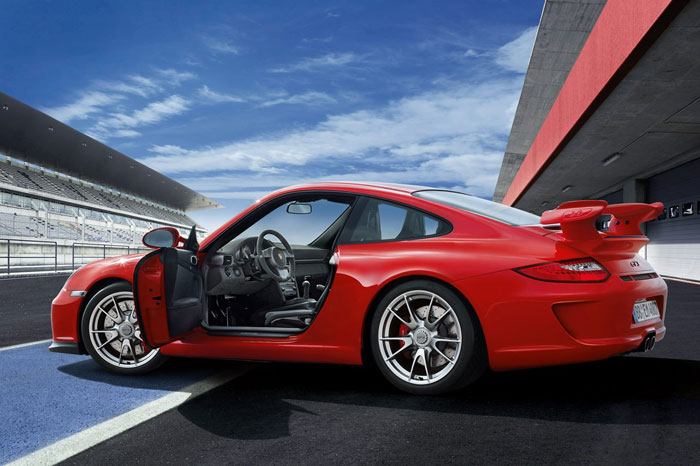 Yeni 911 GT3 Porsche-911-gt3-3