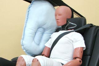 Toyota'dan Güvenlik Konusunda Bir İlk Toyota-airbag