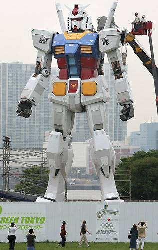 ► Real Gundam has born !! 18 meter! 4101649d3f672431773712107fd2df544e6e361