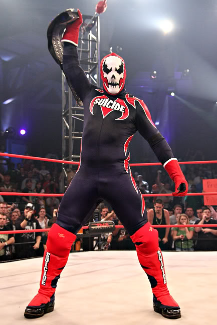 Maniak (c) vs Mr Savior por el Campeonato de los Estados Unidos Suicide-tna-superstar-6