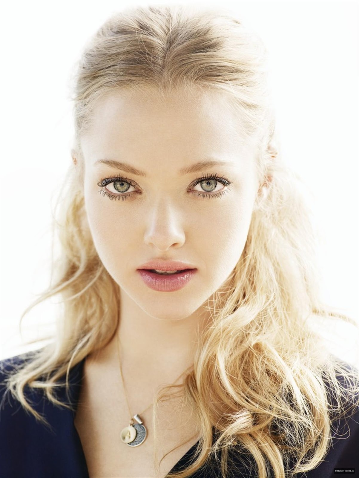 New Story (Denise & Deepka) Amanda_Seyfried_portrait