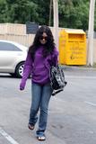 Vanessa u Hollywoodu Th_53416_celeb-city.eu_Vanessa_Hudgens_out_and_about_in_purple__in__Hollywood_07_123_1190lo