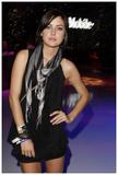 Jessica Stroup (90210) - Página 2 Th_78338_0_061_122_175lo