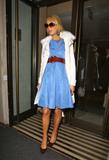 Paris Hilton - Page 2 Th_56031_parishilton_hotel_cc_006_122_60lo