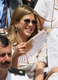 Jennifer Aniston - Page 3 Th_36086_Jennifer_Aniston_Roland_Garros_2006_French_Open__Finale_10