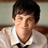 You belong with me?! -- Link's with Sara G. Parker Logan-lerman1-1d160bd