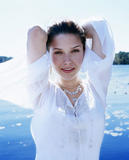 Sophia Bush Th_84321_april06mrW002