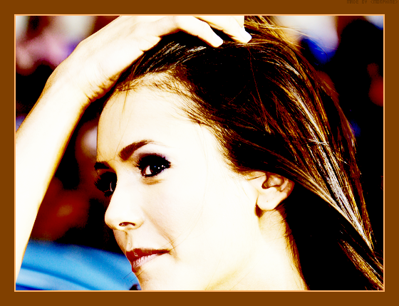 Nina Dobrev N4-207d381