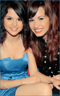 Demi Lovato & Selena Gomez . Untitled-17-11d6fb6