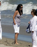 Photos de Courteney... - Page 11 Th_86390_Courtney_Cox_Arquette_Candids_29_May_2006_7