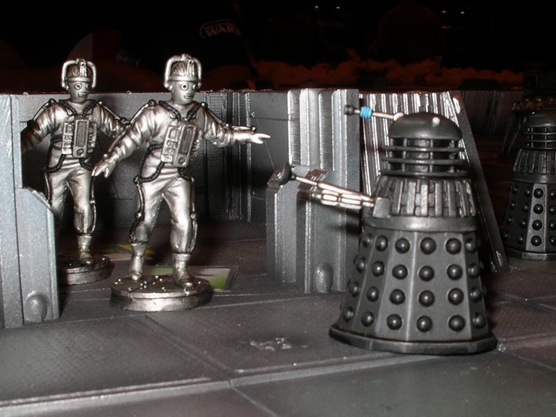 les Daleks en folie... Tomb-cyber-attack-web-6ff596