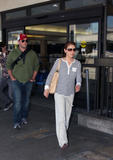 Alyssa Milano @ David auf dem weg nach Hause Th_68939_008_122_33lo