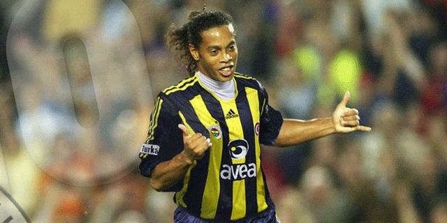 Fenerbahçe Ronaldinho'nun Peşinde ! Ronaldinhoh0101