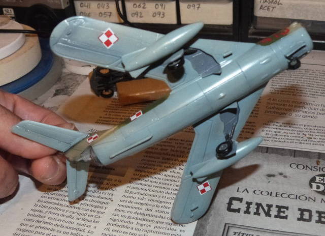 MIG-17PF, Mistercraft, 1/72 - Página 2 17534019cc6659c729a63666b086481897cf4337